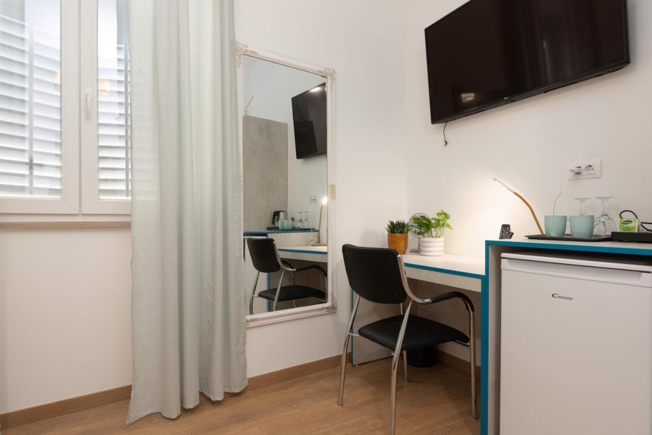 Polesana Rooms Pula Extérieur photo